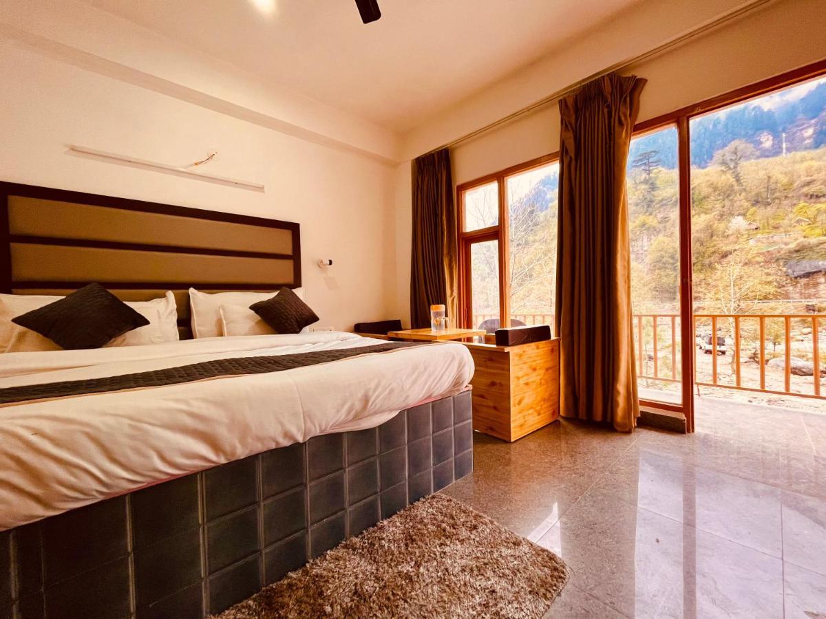 Hotel Beas River Retreat - A Riverside Hotel With Balcony Manāli エクステリア 写真
