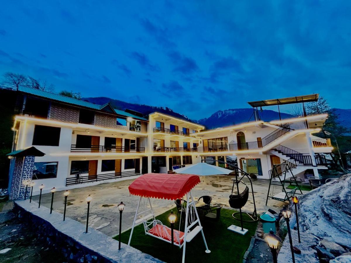 Hotel Beas River Retreat - A Riverside Hotel With Balcony Manāli エクステリア 写真