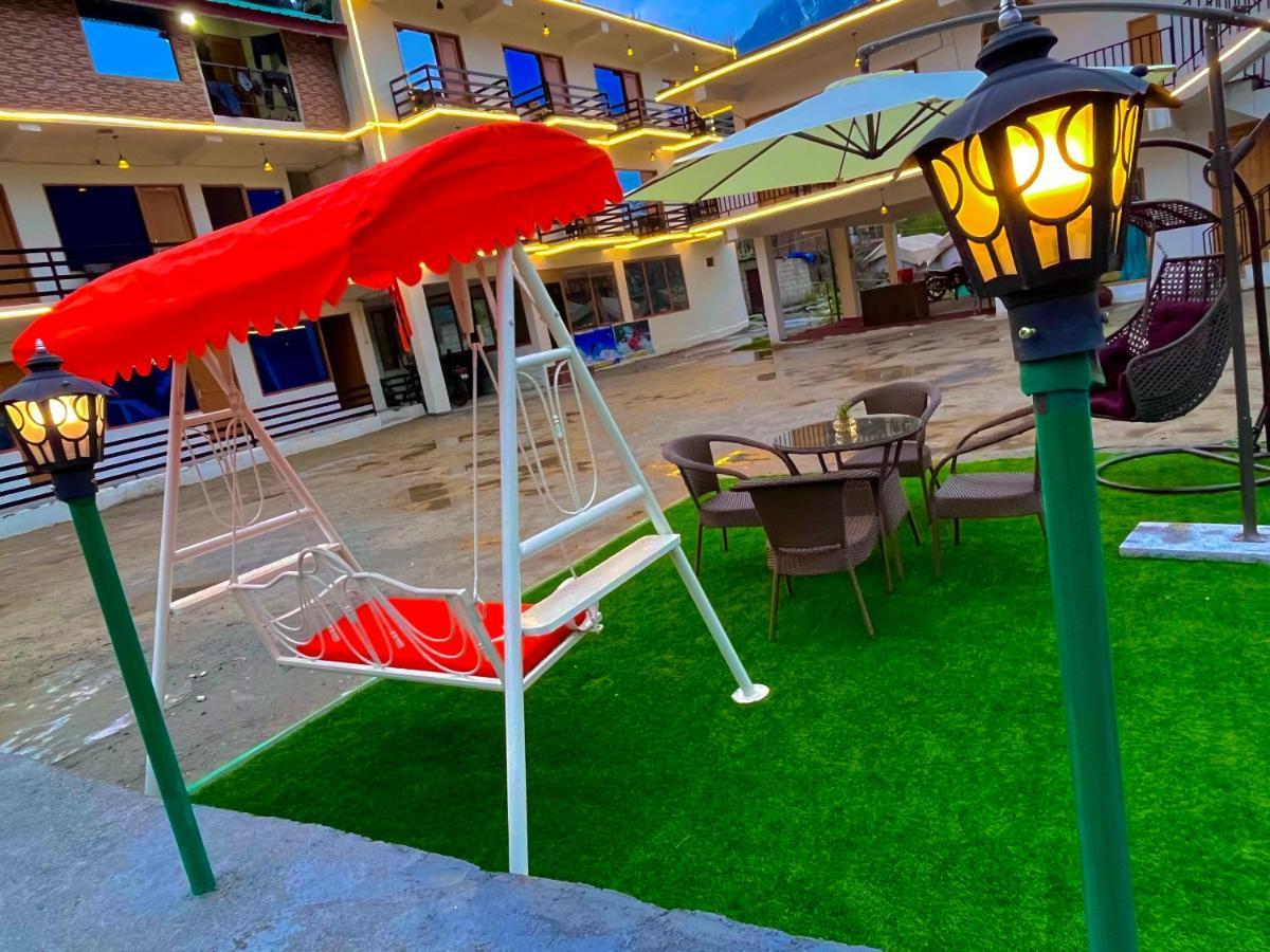 Hotel Beas River Retreat - A Riverside Hotel With Balcony Manāli エクステリア 写真