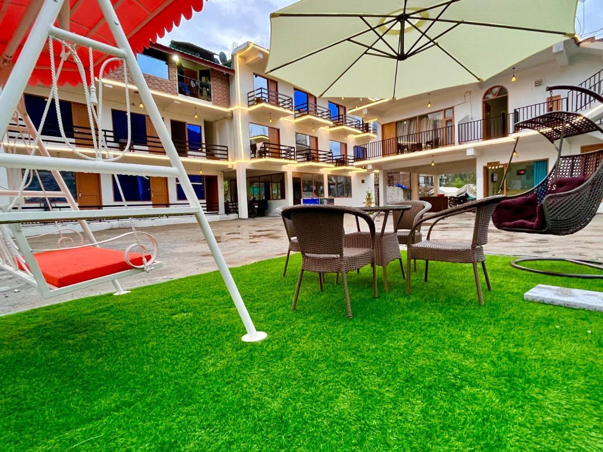 Hotel Beas River Retreat - A Riverside Hotel With Balcony Manāli エクステリア 写真