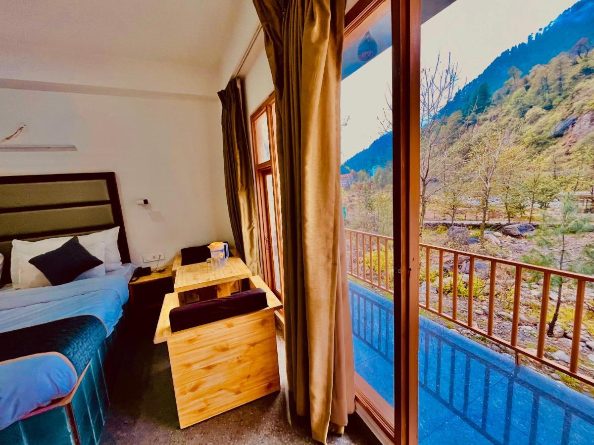 Hotel Beas River Retreat - A Riverside Hotel With Balcony Manāli エクステリア 写真