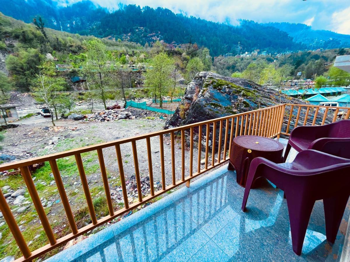 Hotel Beas River Retreat - A Riverside Hotel With Balcony Manāli エクステリア 写真