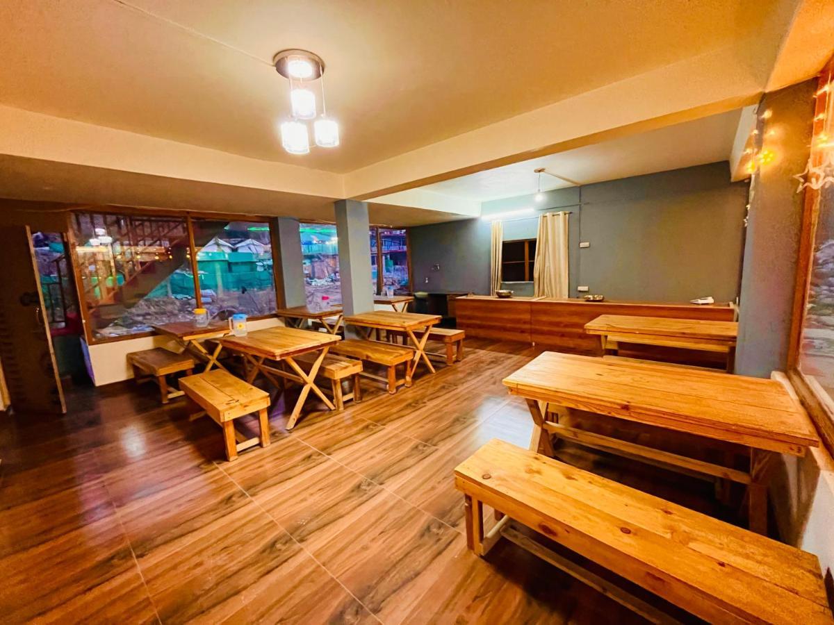 Hotel Beas River Retreat - A Riverside Hotel With Balcony Manāli エクステリア 写真