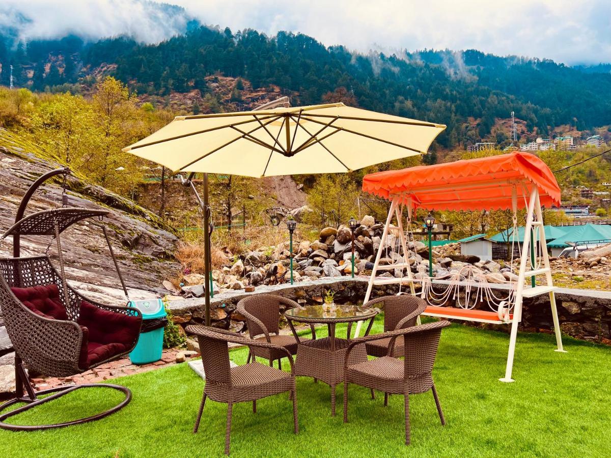 Hotel Beas River Retreat - A Riverside Hotel With Balcony Manāli エクステリア 写真