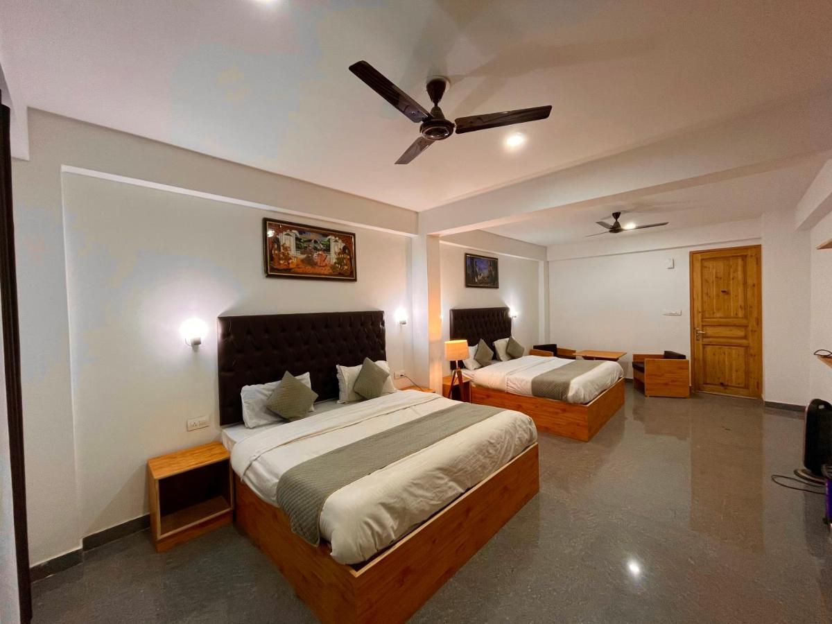 Hotel Beas River Retreat - A Riverside Hotel With Balcony Manāli エクステリア 写真
