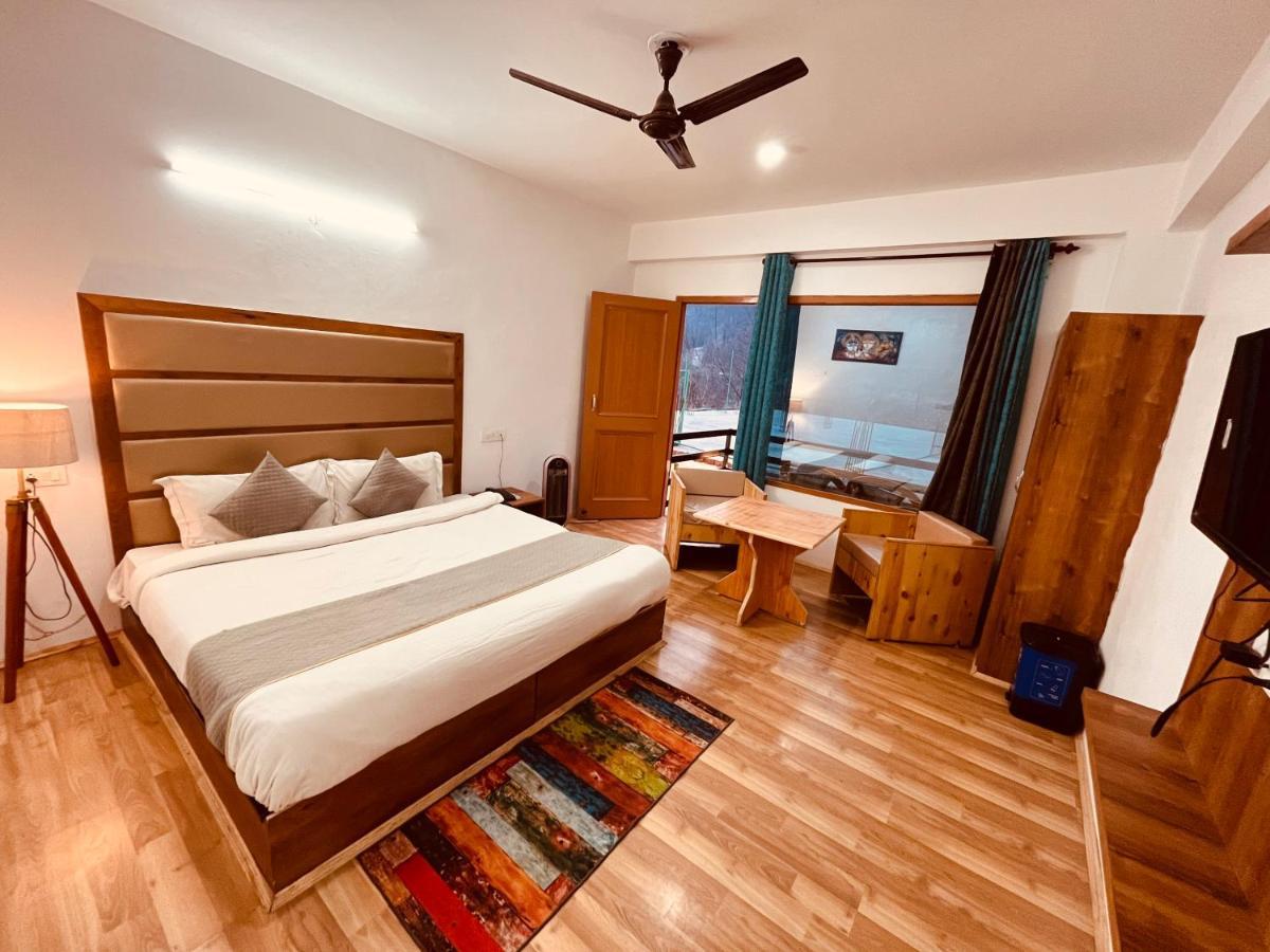 Hotel Beas River Retreat - A Riverside Hotel With Balcony Manāli エクステリア 写真